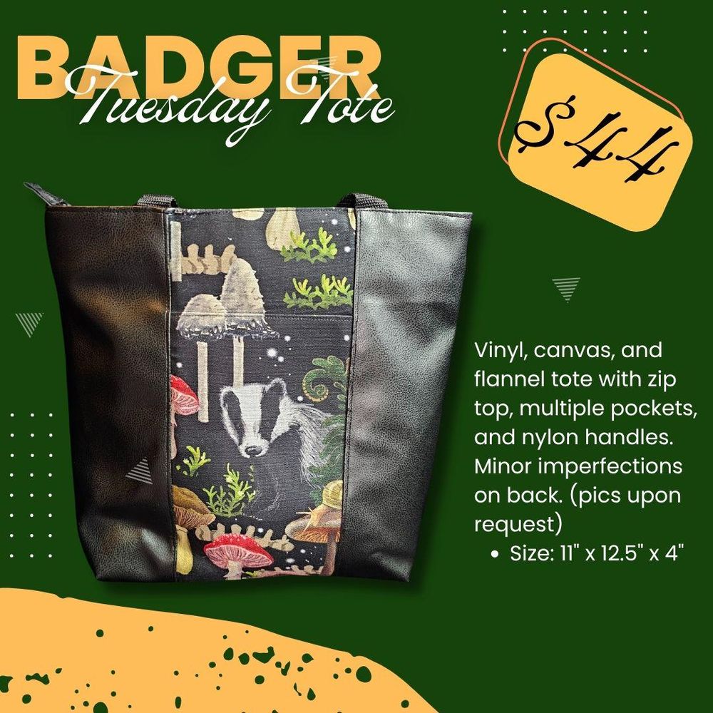 Badger/Mushroom Zippered Bag